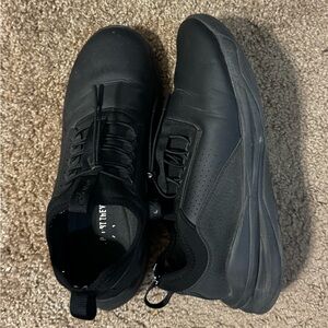Women’s Clove nursing shoes